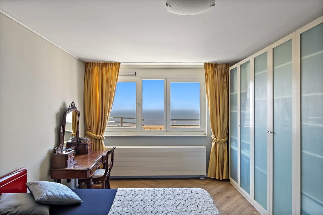 Foto 28 van Gevers Deynootplein 211