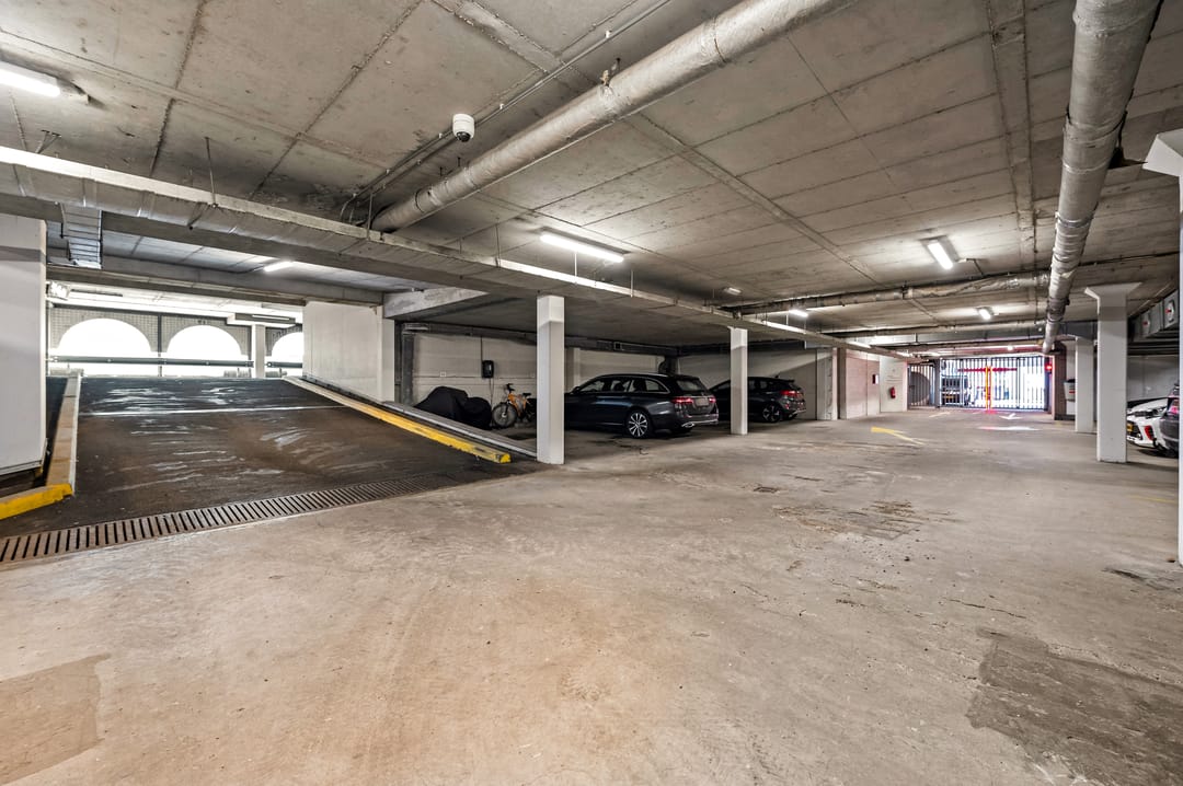 Foto 41 van Gevers Deynootplein 211