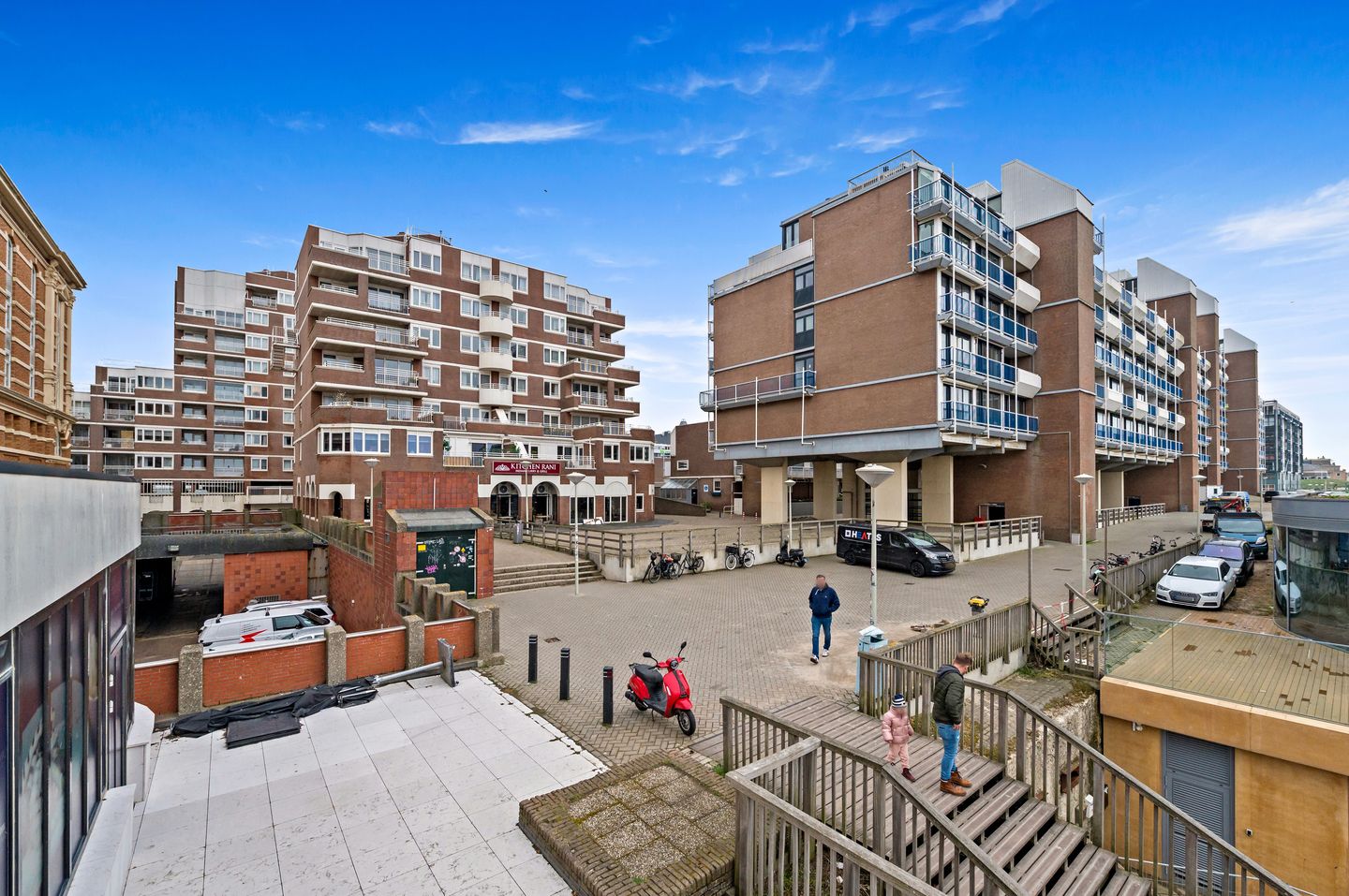 Foto 50 van Gevers Deynootplein 211