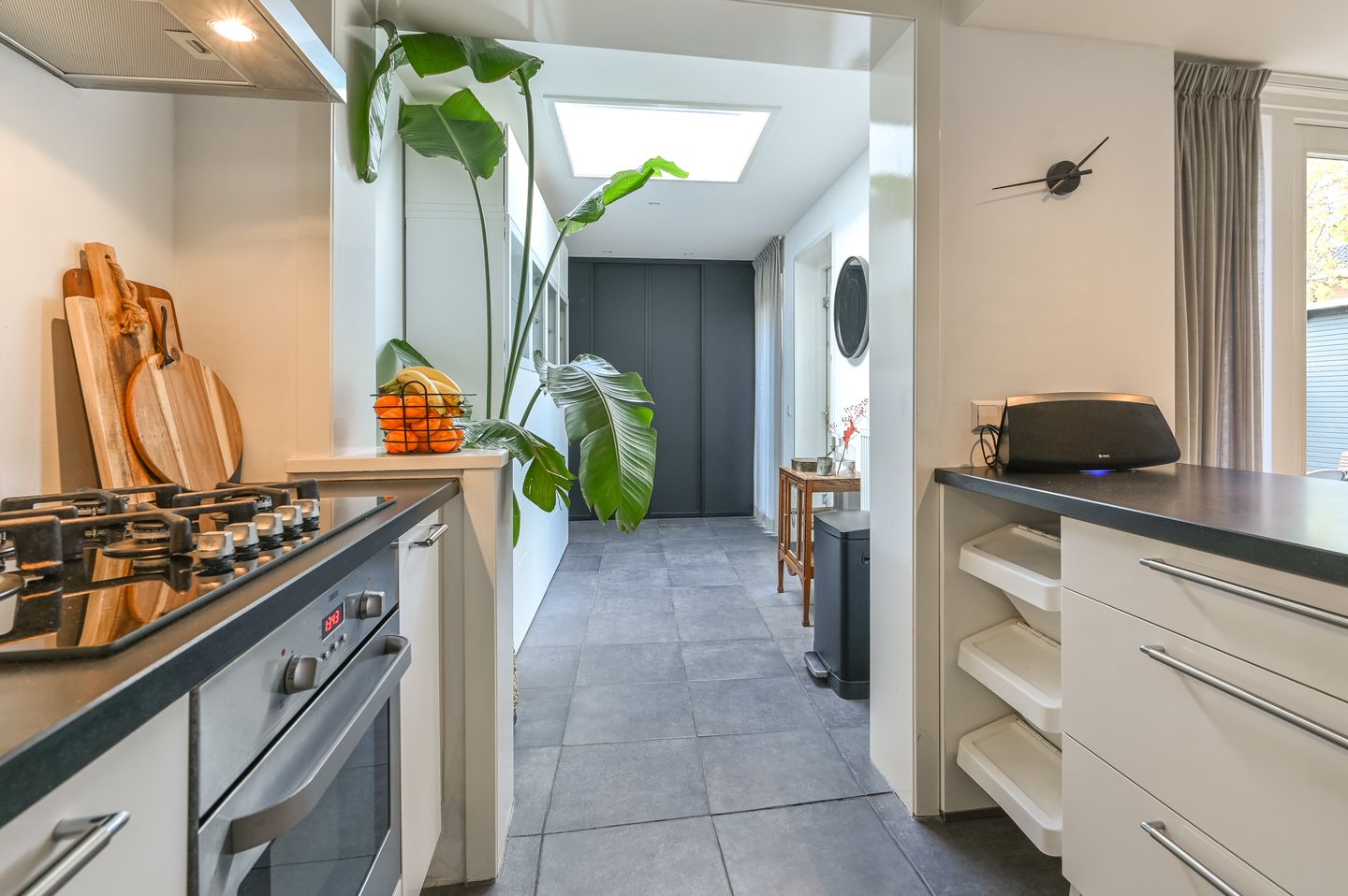 Photo 10 of Van den Vondellaan 16