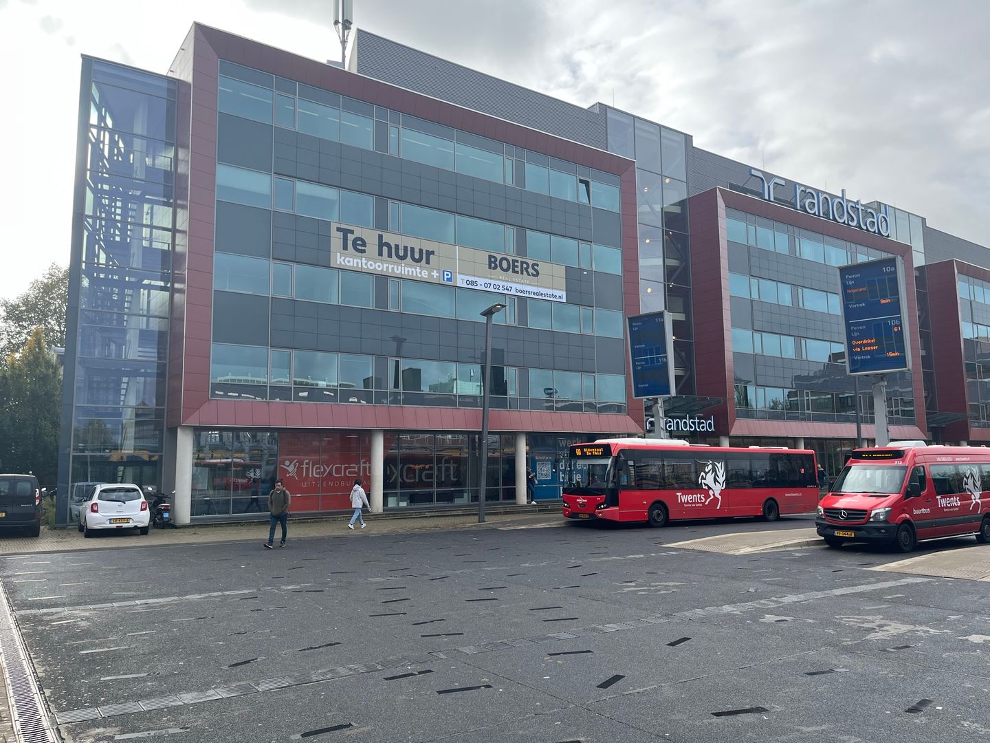 View photo 1 of Stationsplein 10