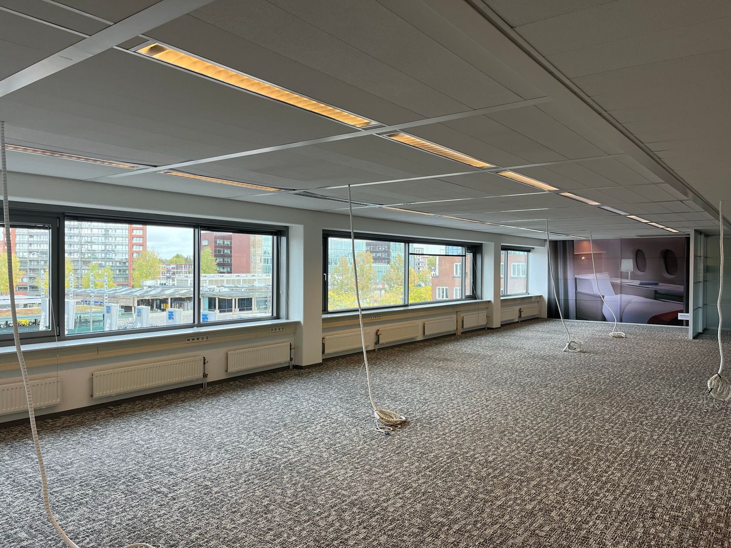 View photo 3 of Stationsplein 10