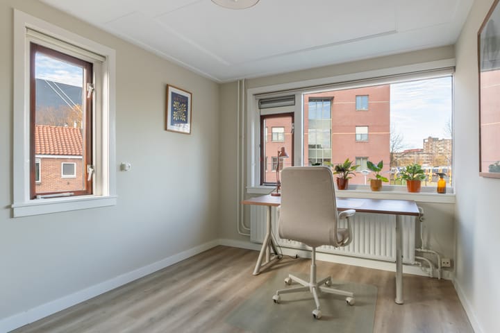 Foto 32 van Jan Luykenstraat 62