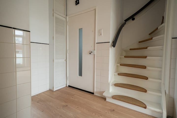 Photo 14 of Lorentzstraat 62