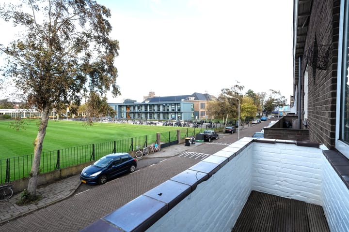 Photo 13 of Lorentzstraat 62