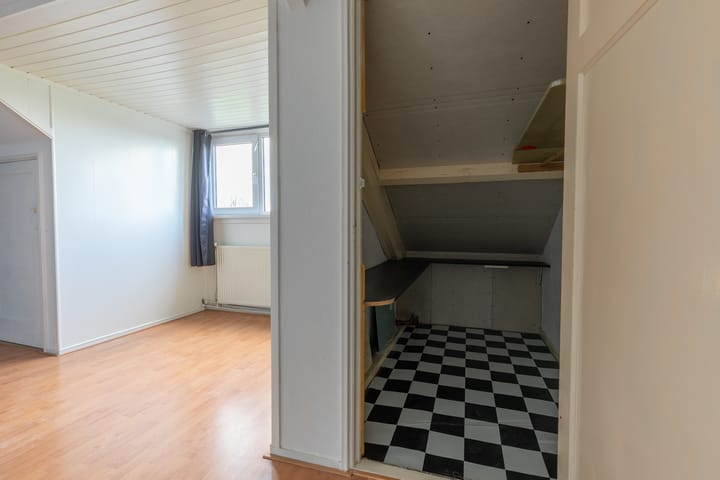 Photo 21 of Lorentzstraat 62