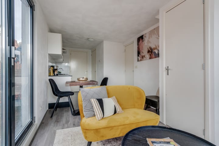 Photo 11 of Nieuwe Boteringestraat 83-F