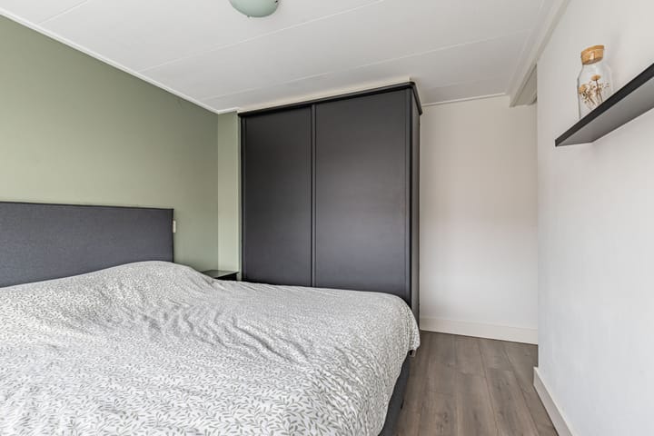 Photo 32 of Foareker 82