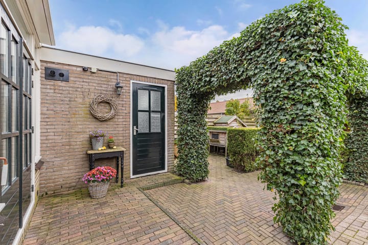 Photo 42 of Foareker 82