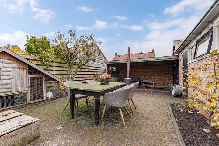 Photo 49 of Foareker 82