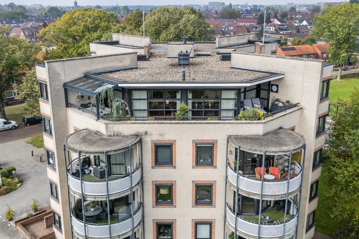 Photo 8 of Floraparkstraat 94