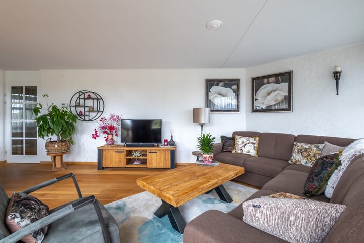 Photo 12 of Floraparkstraat 94