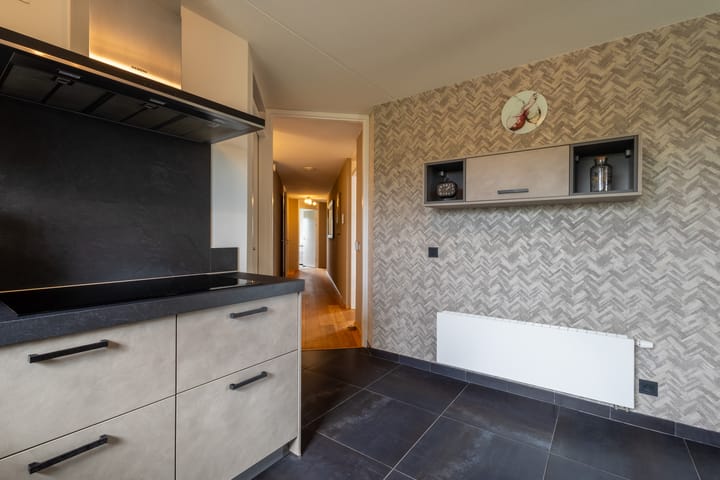 Photo 18 of Floraparkstraat 94