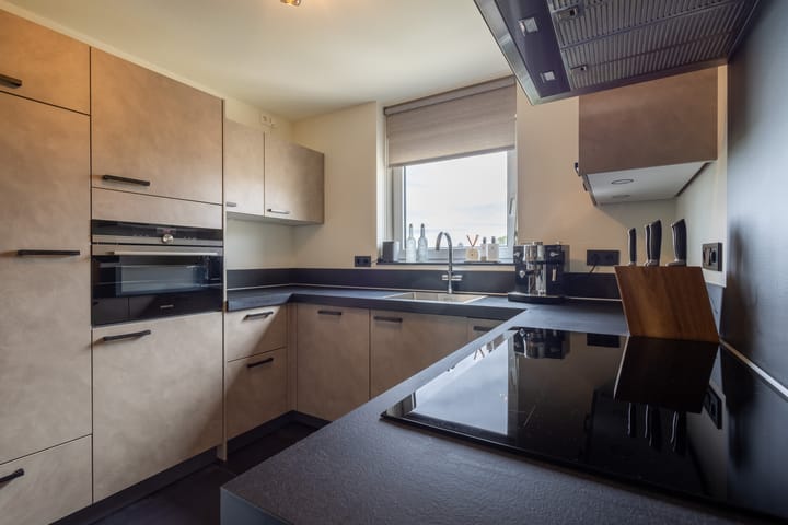 Photo 19 of Floraparkstraat 94