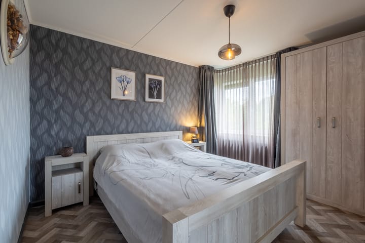 Photo 22 of Floraparkstraat 94