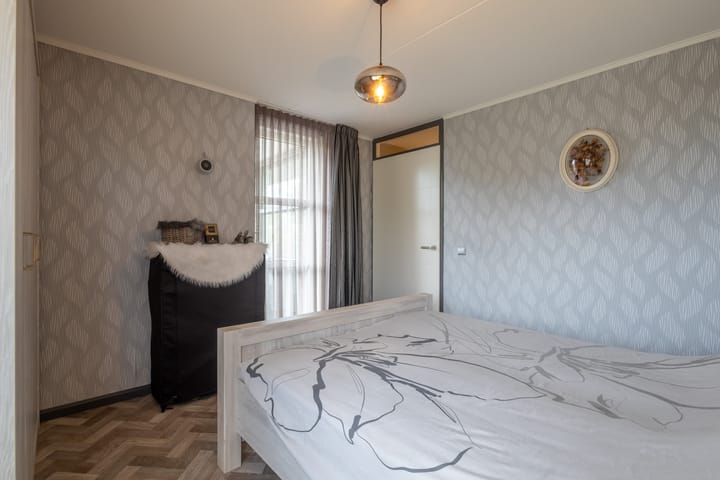 Photo 23 of Floraparkstraat 94