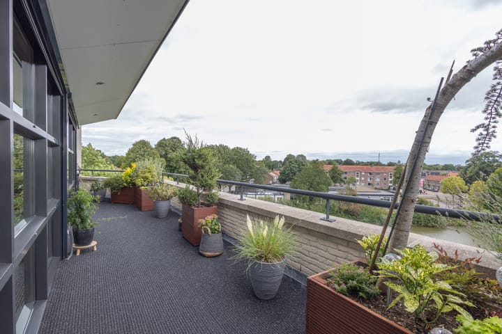 Photo 31 of Floraparkstraat 94