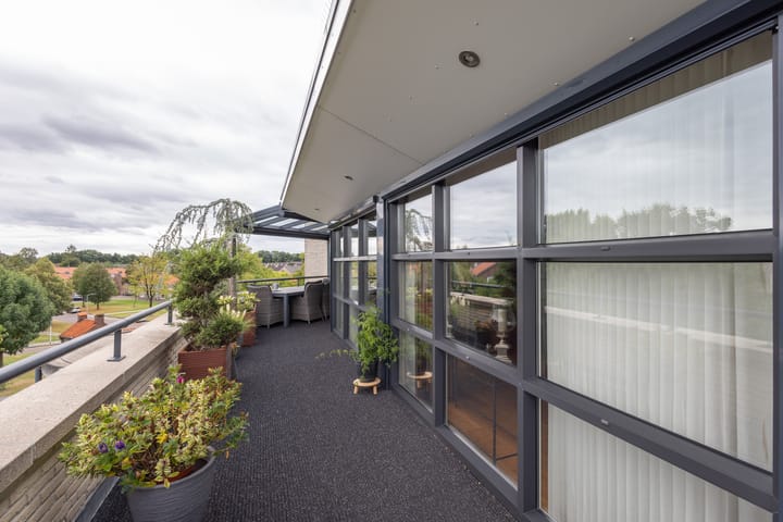 Photo 32 of Floraparkstraat 94