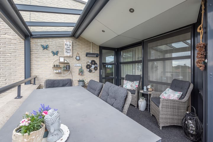 Photo 36 of Floraparkstraat 94