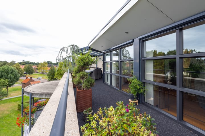 Photo 38 of Floraparkstraat 94