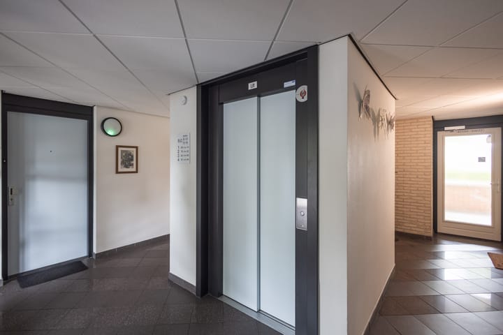 Photo 41 of Floraparkstraat 94