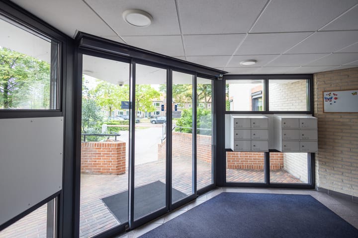 Photo 42 of Floraparkstraat 94