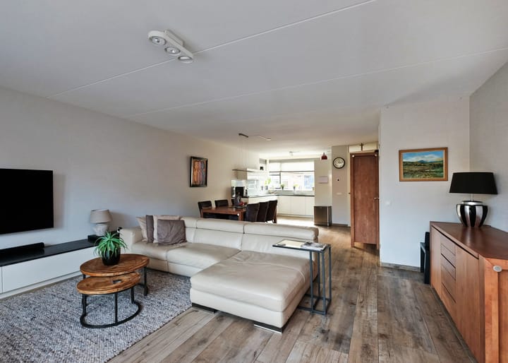 Photo 3 of Pinksterbloem erf 11