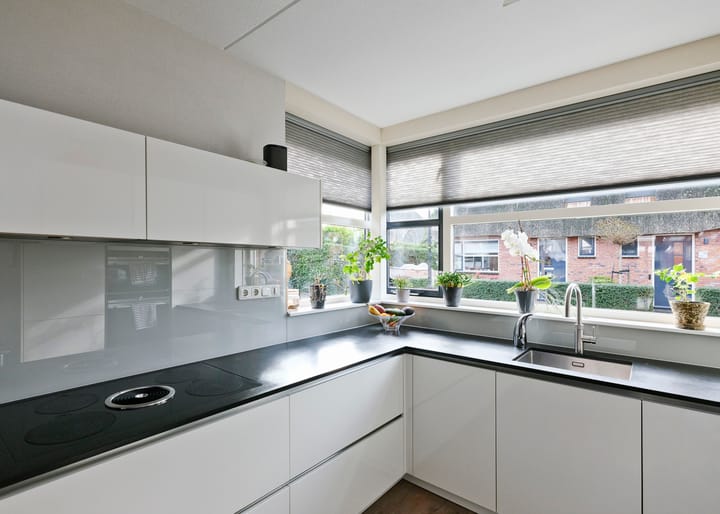 Photo 8 of Pinksterbloem erf 11