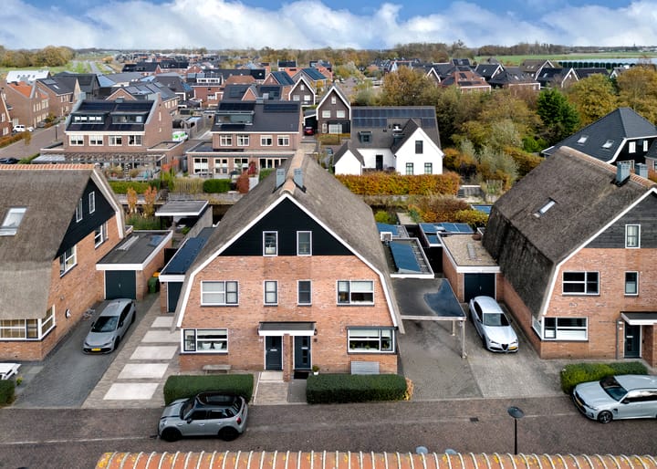 Photo 43 of Pinksterbloem erf 11