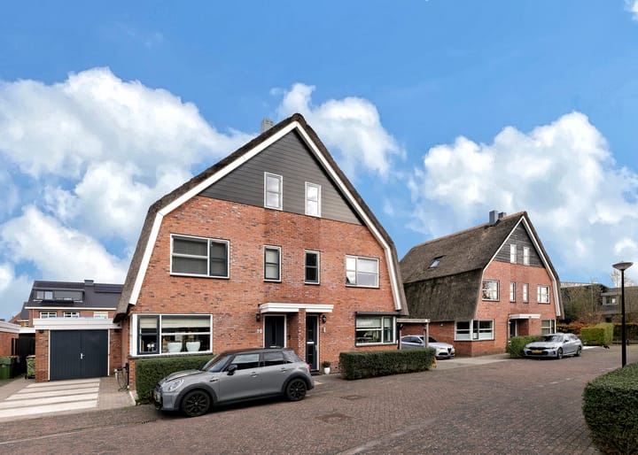 Photo 49 of Pinksterbloem erf 11