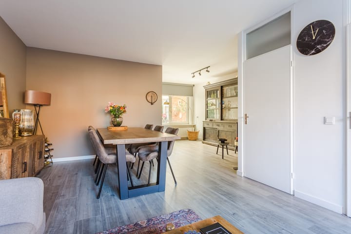 Photo 2 of Van Egmondlaan 3