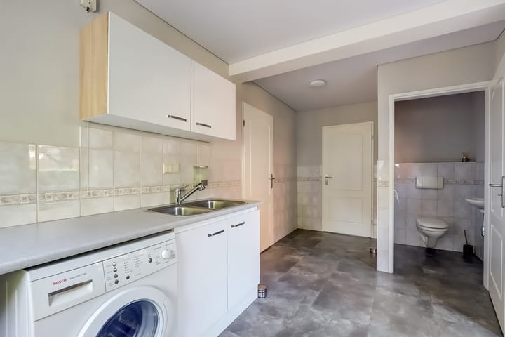 Photo 17 of Leemweg 131