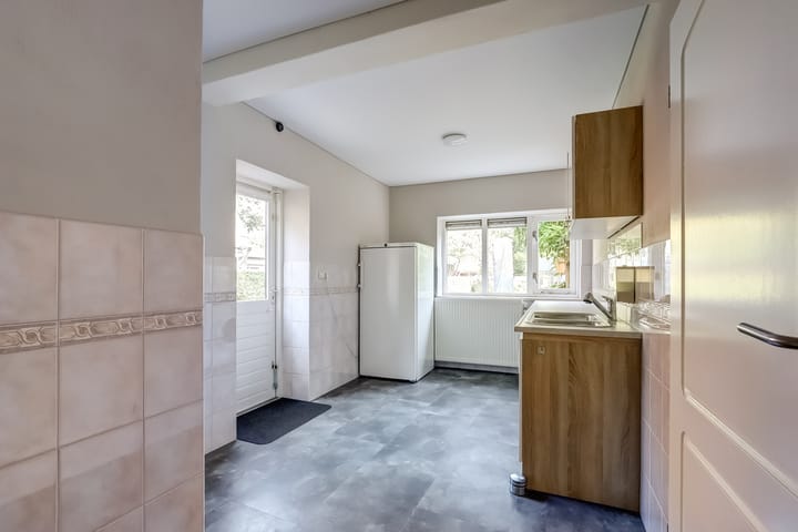 Photo 16 of Leemweg 131