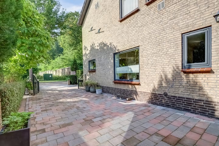 Photo 33 of Leemweg 131