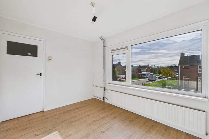 Photo 19 of Visartstraat 37