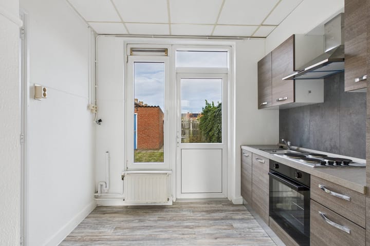 Photo 8 of Visartstraat 37