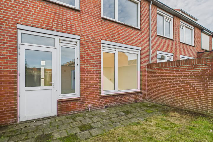 Photo 28 of Visartstraat 37