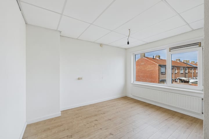 Photo 20 of Visartstraat 37