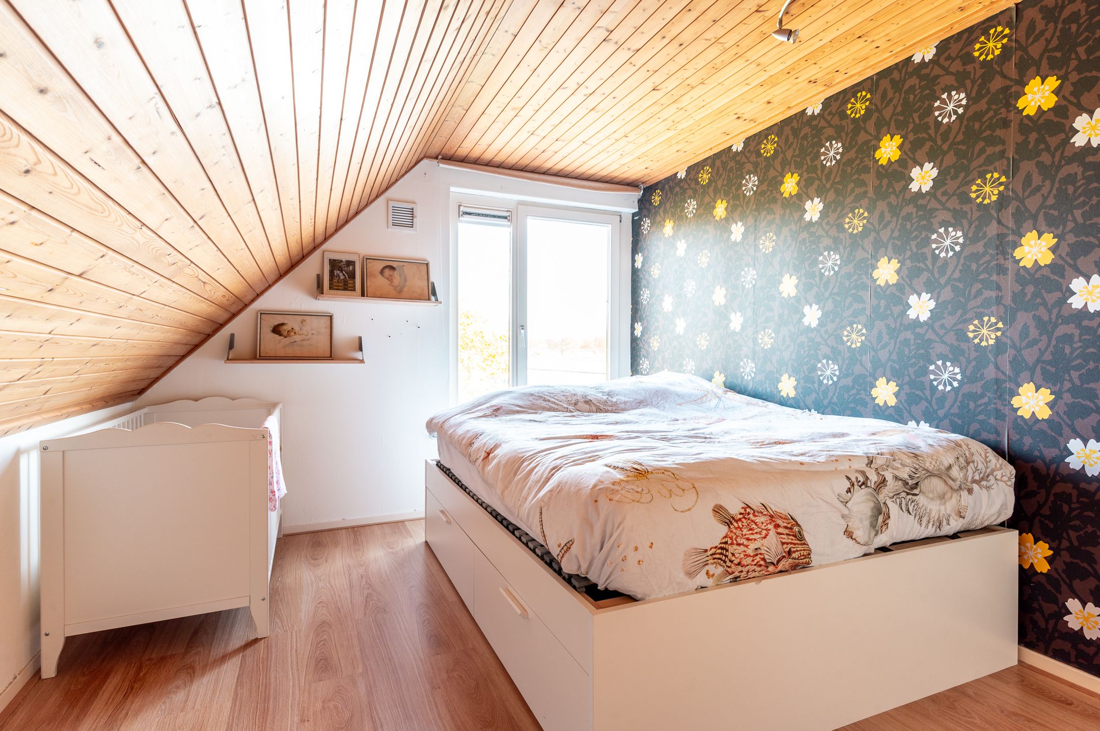 Photo 33 of Linnaeusweg 9