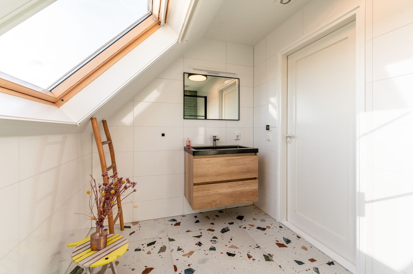 Photo 40 of Linnaeusweg 9