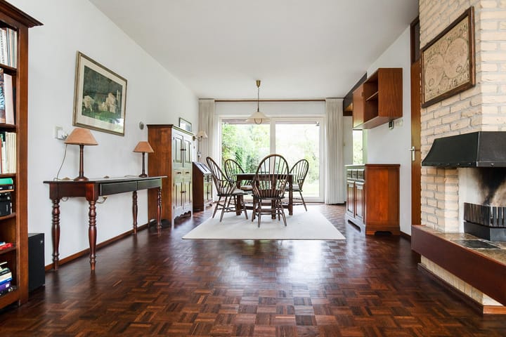 Photo 18 of Massenetstraat 2