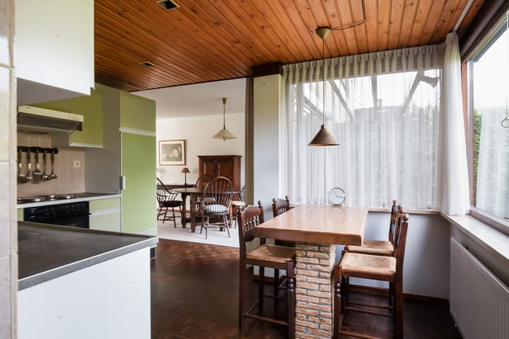 Photo 21 of Massenetstraat 2