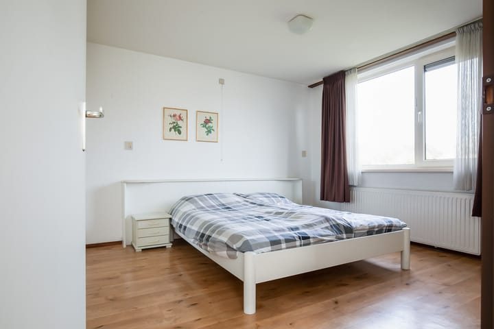 Photo 27 of Massenetstraat 2