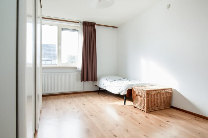 Photo 34 of Massenetstraat 2