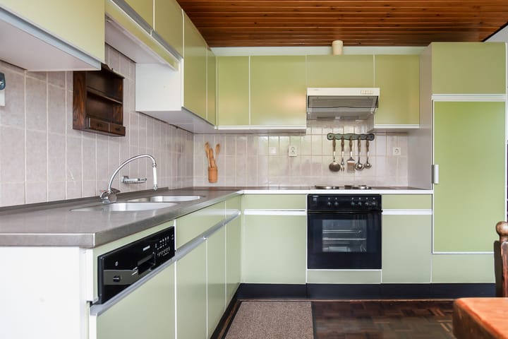 Photo 20 of Massenetstraat 2