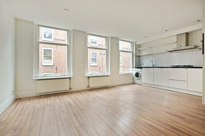 Photo 3 of Goudsbloemstraat 110-2