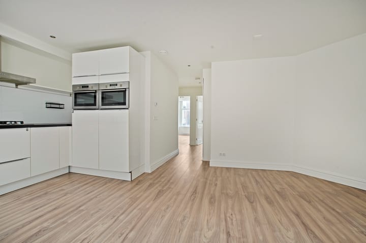 Photo 8 of Goudsbloemstraat 110-2