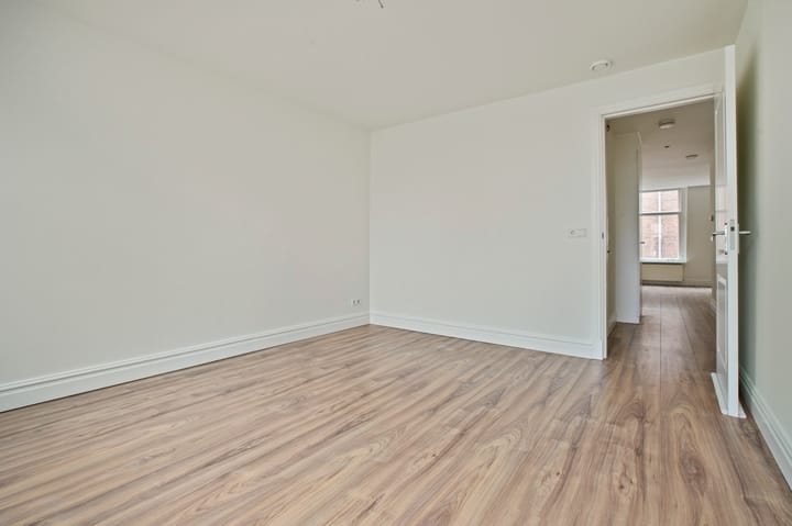 Photo 12 of Goudsbloemstraat 110-2