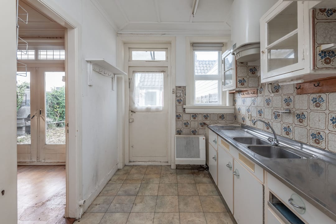 Photo 8 of Oosteinderweg 21-A