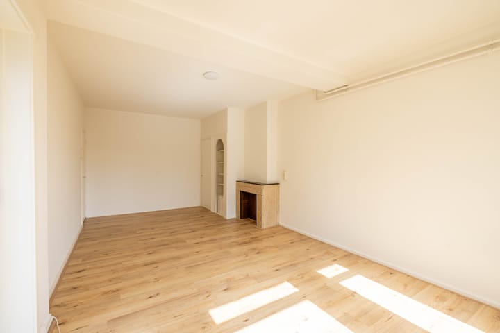 Foto 2 van Herman Robbersstraat 100-E